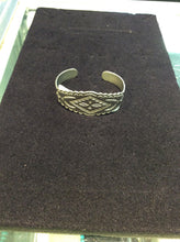 Load image into Gallery viewer, Bracelet