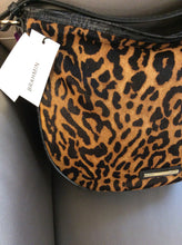 Load image into Gallery viewer, Brahmin handbag