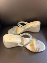 Load image into Gallery viewer, 6 Jessica Simpson Sandals