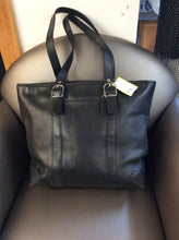 Load image into Gallery viewer, Coach tote