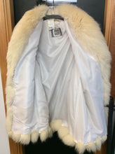 Load image into Gallery viewer, Size S Fur