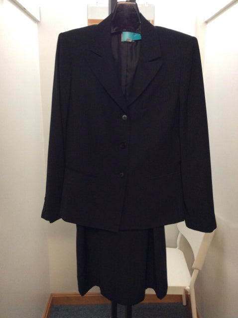Size 8 Anne Klein Dress Suit