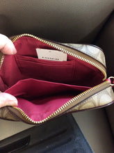 Load image into Gallery viewer, Coach crossbody