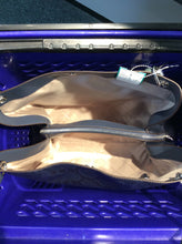 Load image into Gallery viewer, Michael Kors handbag