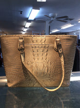 Load image into Gallery viewer, Brahmin tote