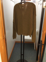 Load image into Gallery viewer, cyrus Size L Cardigan