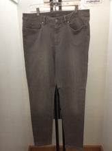 Load image into Gallery viewer, Size 14 Vincent Camuto Jeans