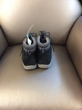 Load image into Gallery viewer, 6.5 duluth Ankle Boots