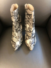 Load image into Gallery viewer, 9 Bebe Ankle Boots