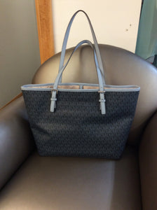 Michael Kors tote