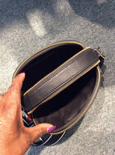 Load image into Gallery viewer, marc jacobs handbag