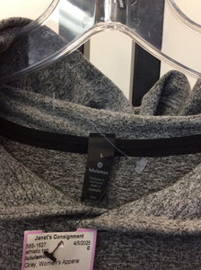 Size L lululemon athletic top