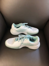 Load image into Gallery viewer, 8.5 K Swiss Sneakers
