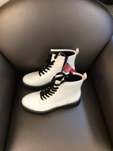 Load image into Gallery viewer, Madden Girl 8.5 Boots