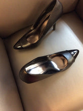 Load image into Gallery viewer, 10 heels