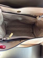 Load image into Gallery viewer, Michael Kors handbag