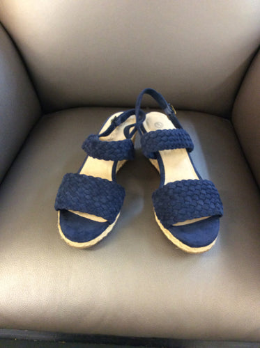 8 bella vita Sandals