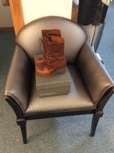 Load image into Gallery viewer, Timberland 6 Ankle Boots
