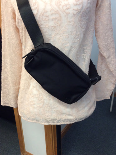 lululemon handbag
