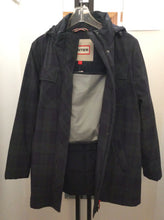 Load image into Gallery viewer, Size S Hunter Coat
