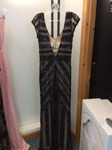 Load image into Gallery viewer, Size 12 Gown/Evening Wear