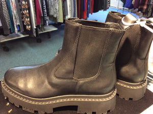 9 ash Boots