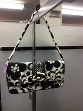 Load image into Gallery viewer, vera bradley handbag